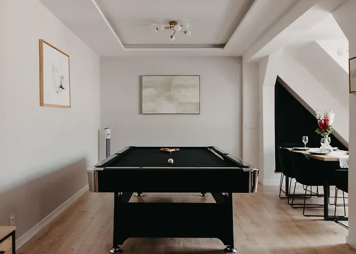 Uniwersytecka 27 - Przestronny Na Wroclawskiej Starowce - 3 Sypialnie, Sauna, Billard - - Fair *